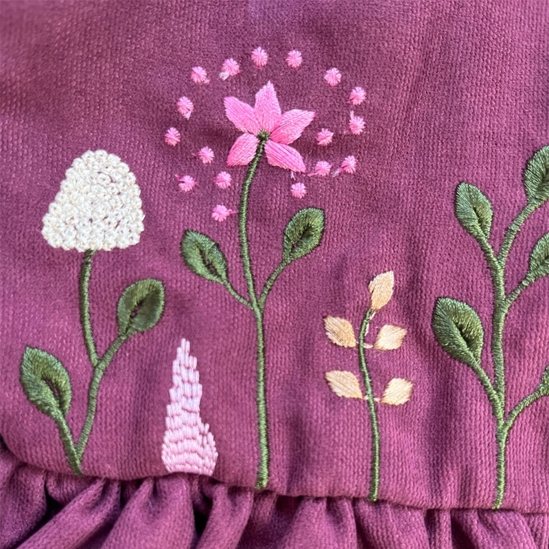 عکس شماره 5 : پیراهن آستین بلند یقه گرد دخترانه مدل گلدوزی بهار