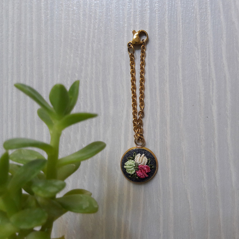 آویز ساعت زنانه کد AZ20