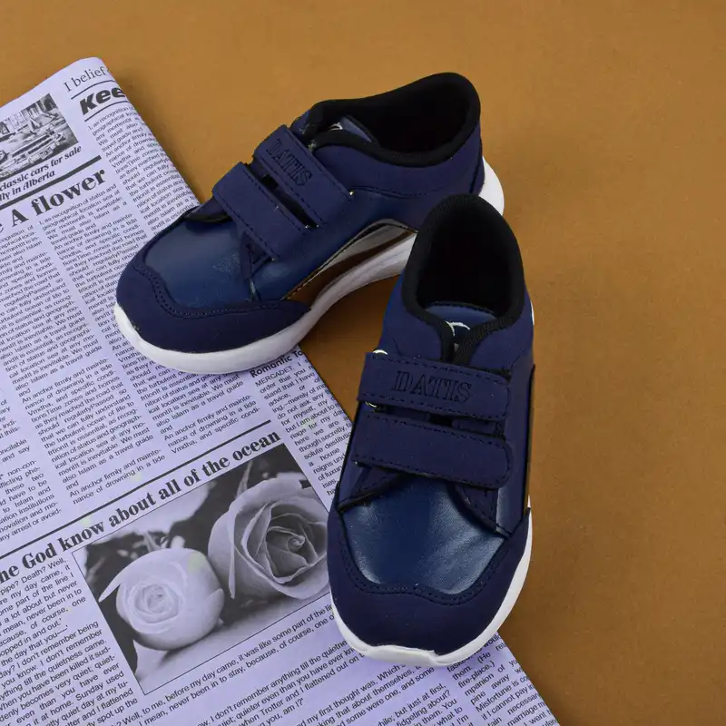 کفش مخصوص پیاده روی مدل هولوگرامی چسبی DBL.3549