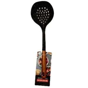 کفگیر شنگیا مدل سیلیکونی سوراخ دار کد P50465