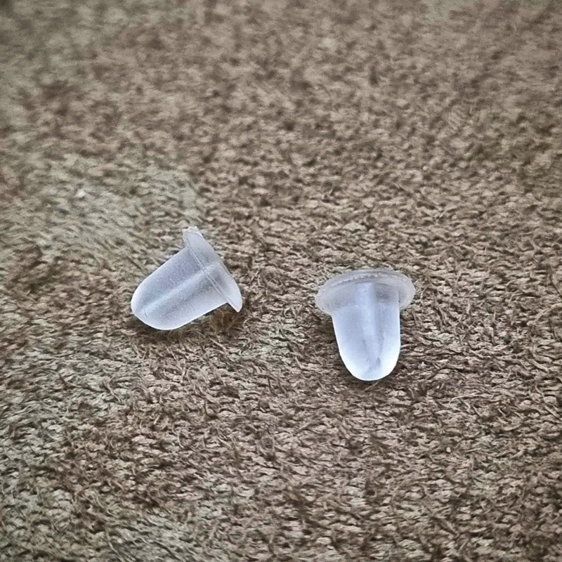 گوشواره طلا 18 عیار زنانه لیردا مدل مربع کد 3487