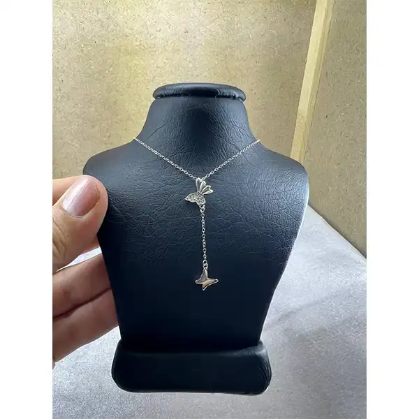 گردنبند نقره زنانه مدل پروانه آویز دار اسپرت  کد 8484926