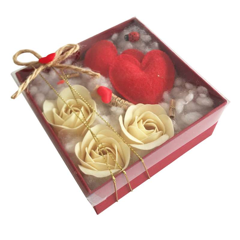  ست مناسبتی روز عشق مدل گل رز و قلب کد 1