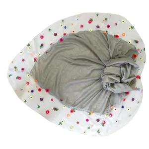 روسری زنانه مدل وال نخ حاشیه تورگلدوزی شکوفه