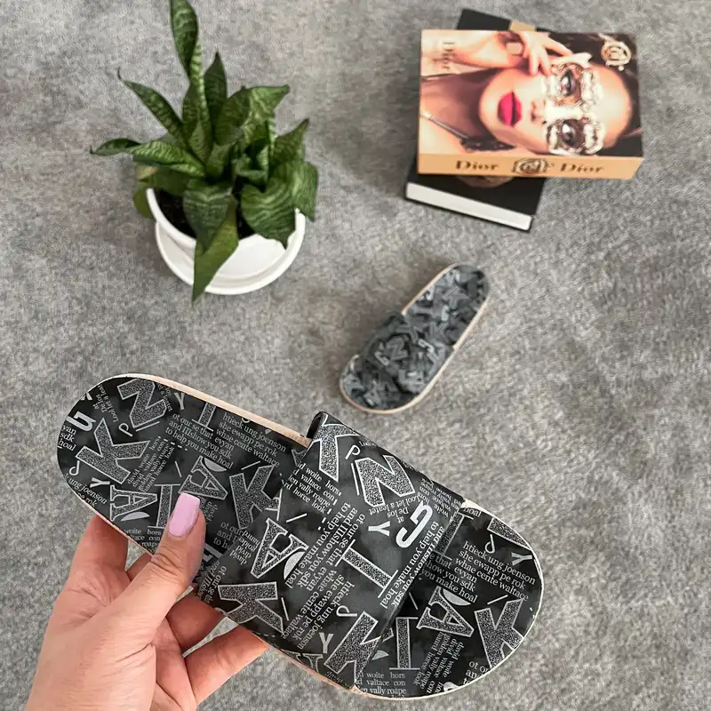 دمپایی زنانه پاپا مدل BK.2766