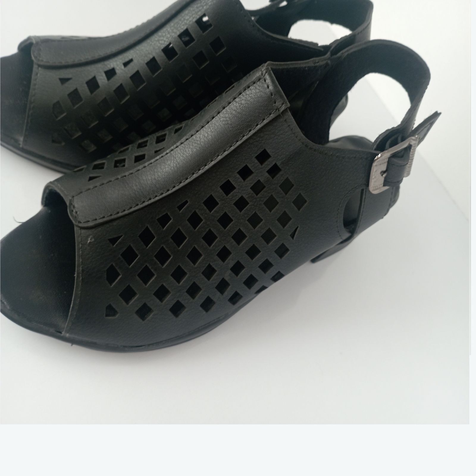 صندل زنانه مدل بغل سگک کد 97 - - 6