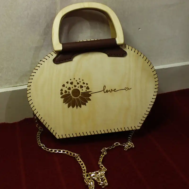 کیف مجلسی زنانه مدل چوبی طرح love کد 256