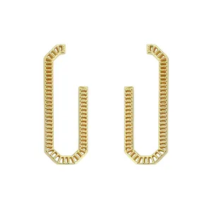 گوشواره طلا 18 عیار زنانه گالری روبی مدل مستطیل مدرن نوا