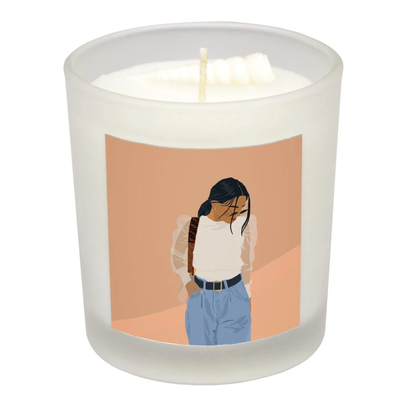 شمع لیوانی طرح مینیمال دخترانه مدل D077-1