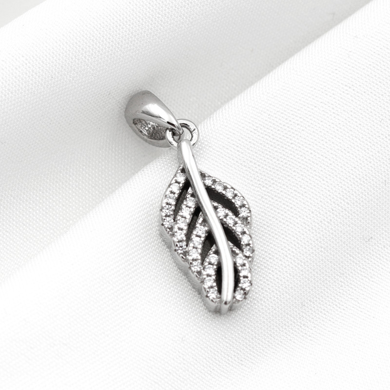 آویز گردنبند نقره زنانه مدل برگ کد SLP-11 آویز گردنبند نقره زنانه مدل برگ کد SLP-11