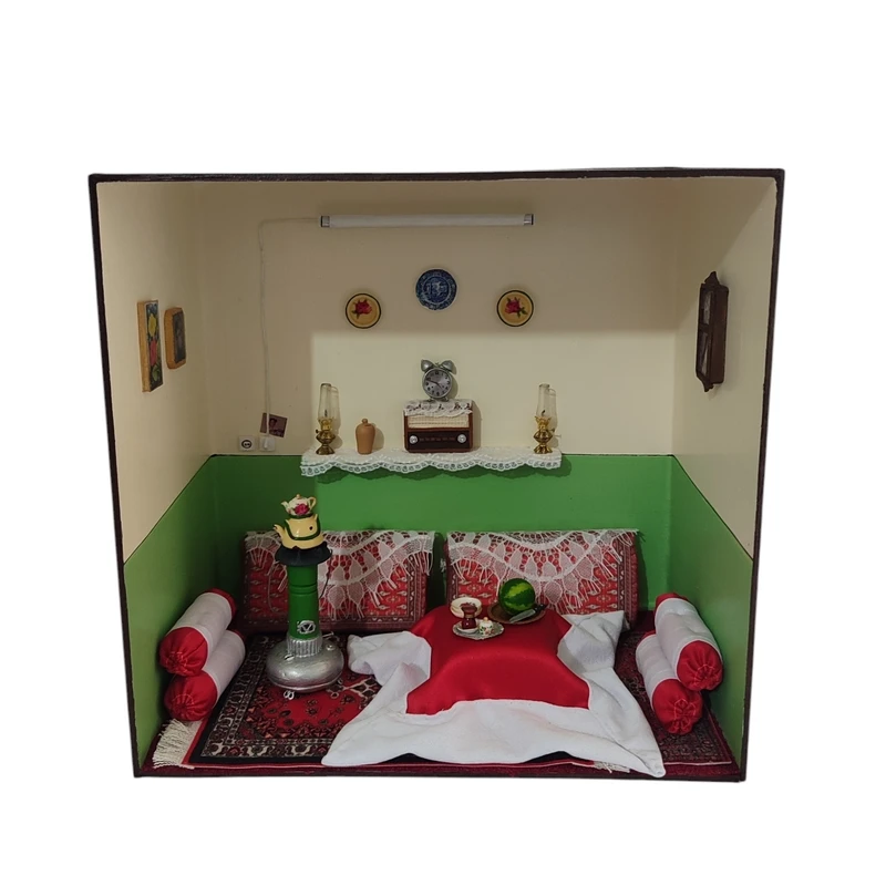 دیوارکوب مدل خانه نوستالژیک کرسی دار