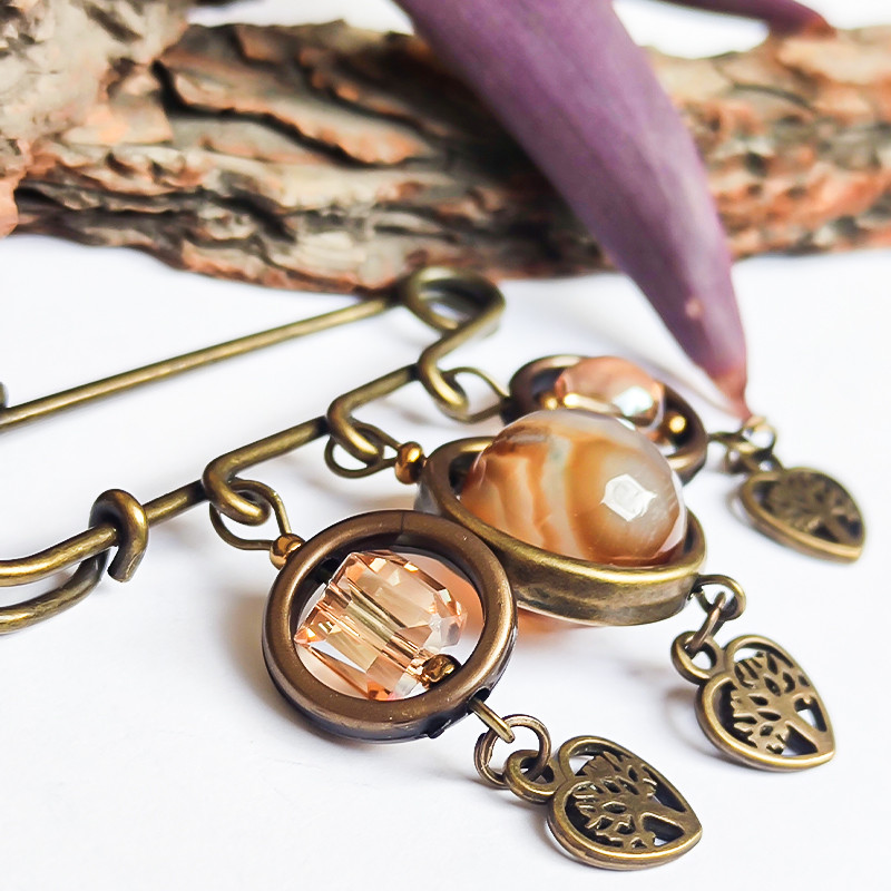 سنجاق سینه زنانه مدل عسل سنجاق سینه زنانه مدل عسل