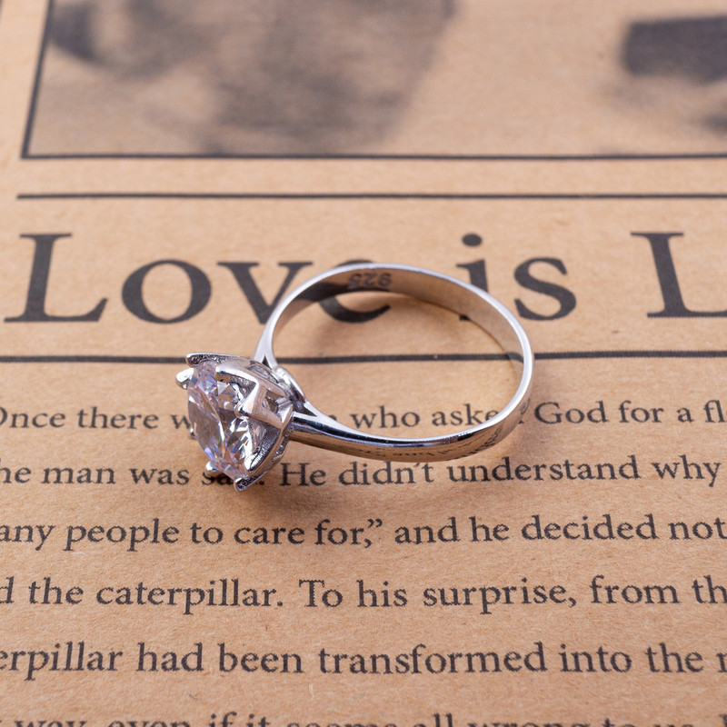 انگشتر نقره زنانه مدل تک تاش AMT_R119