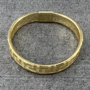 دستبند النگویی طلا 18 عیار زنانه دوست خوب مدل dk092 