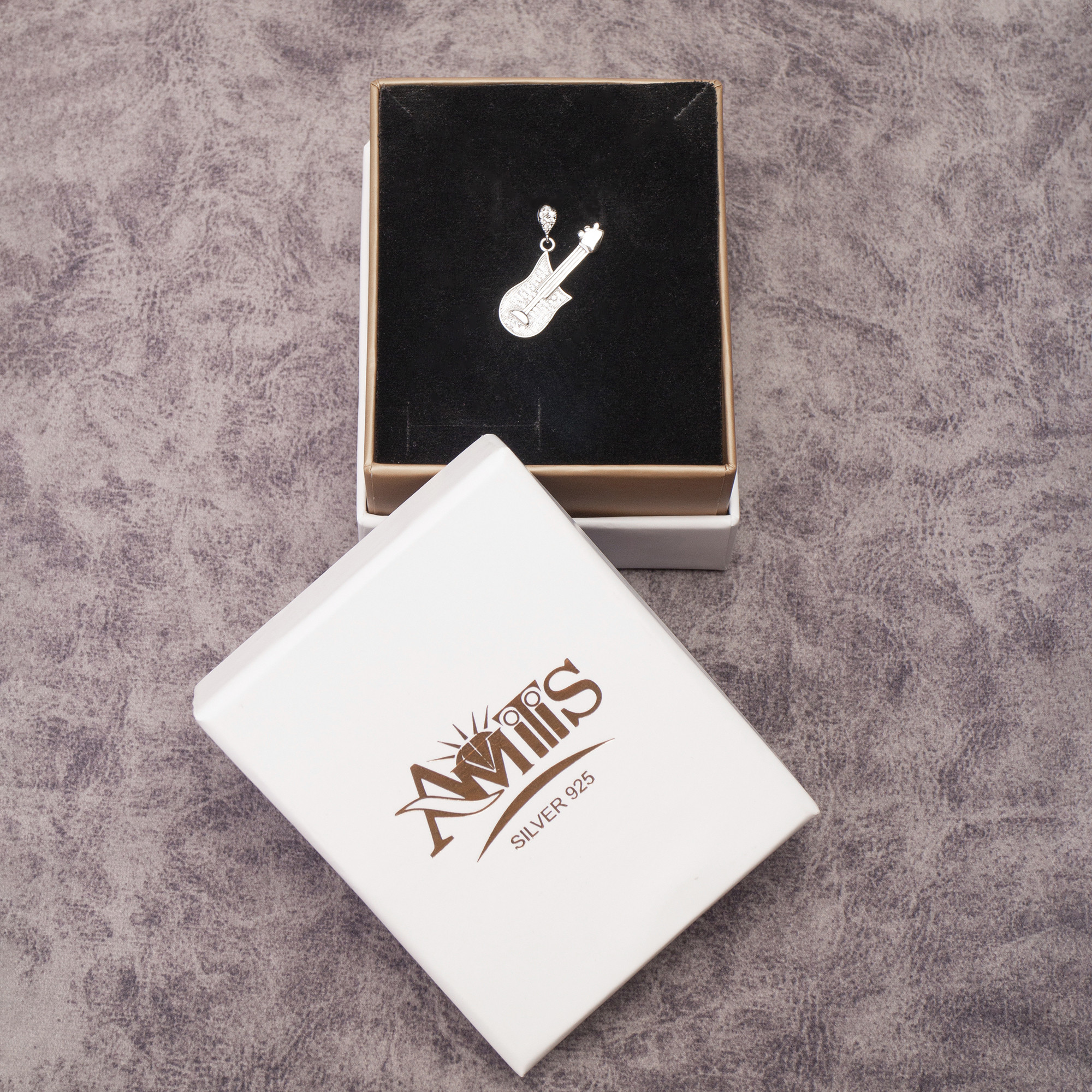 آویز گردنبند نقره زنانه مدل گیتار AMT-M137