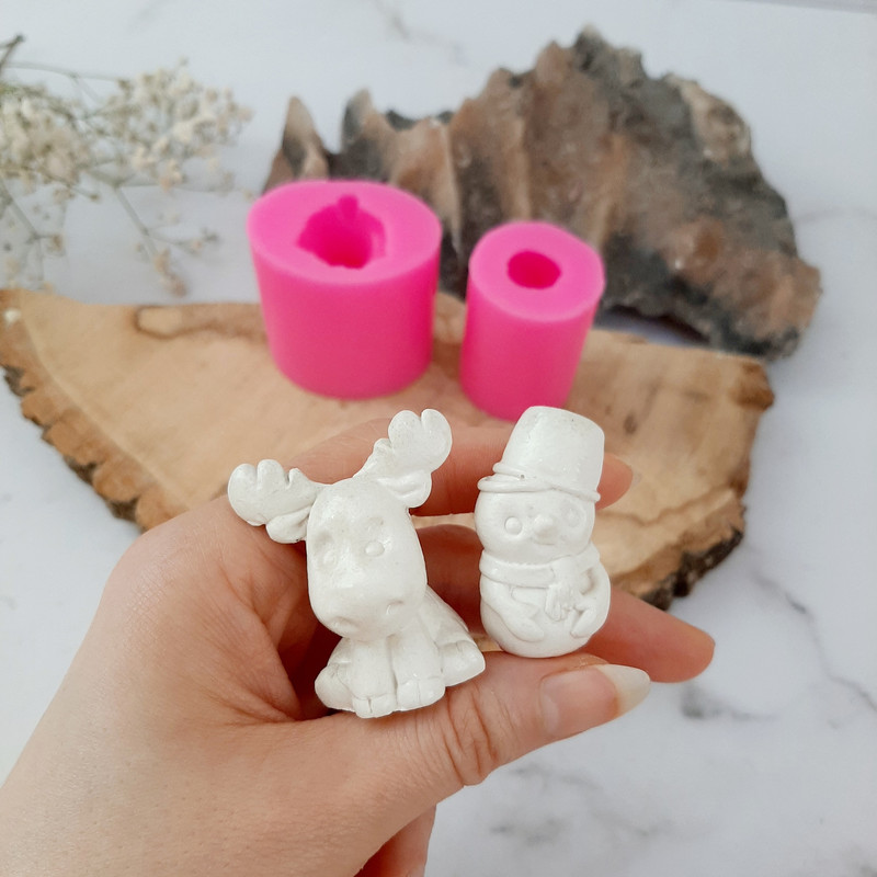 قالب شمع مدل ست کریسمسی طرح آدم برفی و گوزن بسته 2 عددی