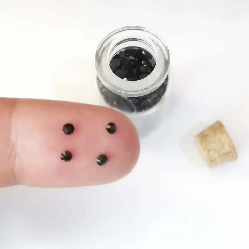 نگین ناخن مدل RND-BB01