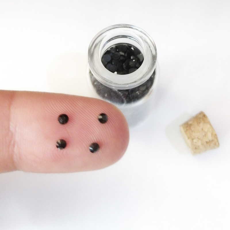 نگین ناخن مدل RND-BB01