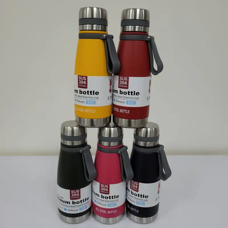 فلاسک مدل Vacuum گنجایش 0.6 لیتر