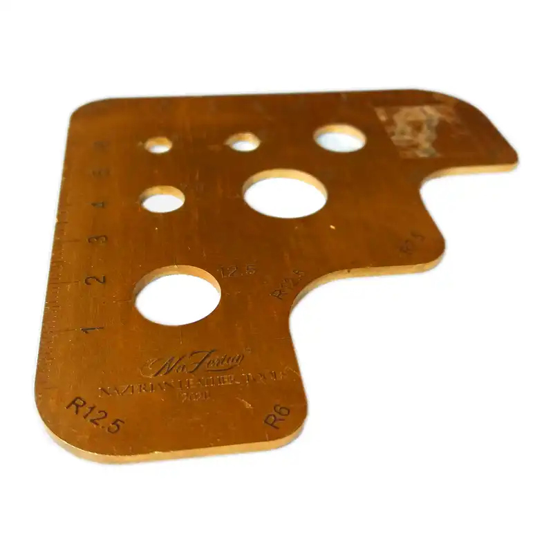 شابلون چرم دوزی مدل R