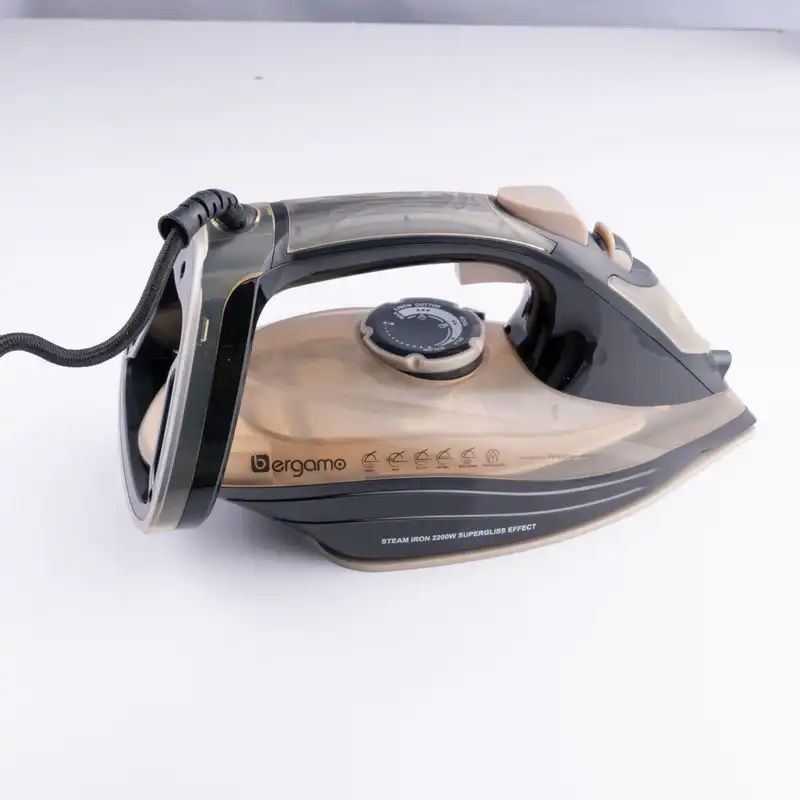 اتو بخار برگامو مدل BG-SI1165SBB