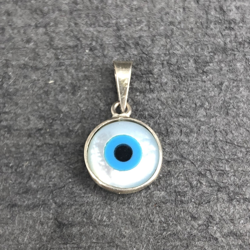 آویز گردنبند نقره زنانه گیرا مدل چشم نظر G773 آویز گردنبند نقره زنانه گیرا مدل چشم نظر G773