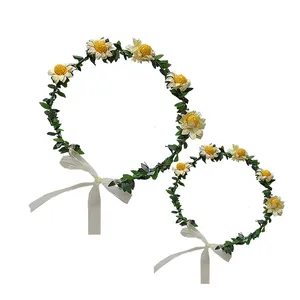 تاج مو دخترانه مدل بابونه و برگ زیتون به همراه دستبند