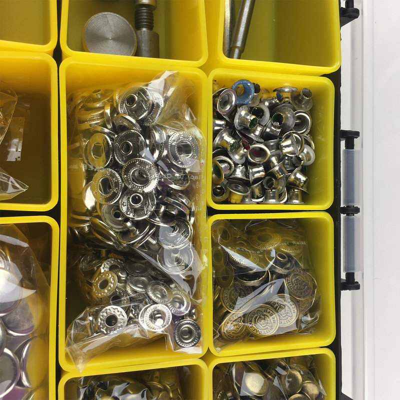 دکمه و پرچ چرم دوزی کد SP20X به همراه قالب مجموعه 20 عددی دکمه و پرچ چرم دوزی کد SP20X به همراه قالب مجموعه 20 عددی