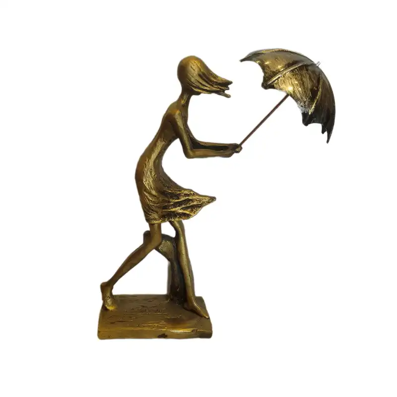 مجسمه مدل دختر چتری