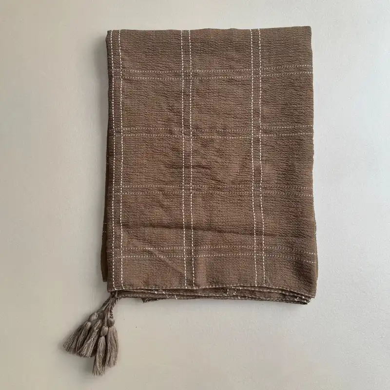 شال زنانه مدل چهارخانه اسپرت مهمانی منگوله دار چهار فصل کد 1