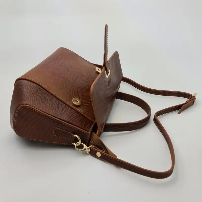 کیف دستی زنانه مدل هیرا چرم طبیعی کد S400