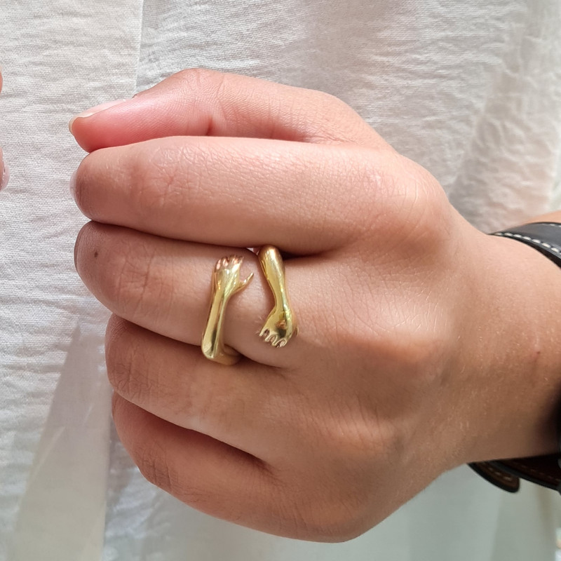 انگشتر زنانه مدل آغوش1