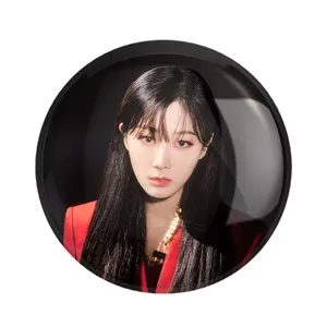 مگنت خندالو طرح جیزل گروه آسپا Aespa کد 12463