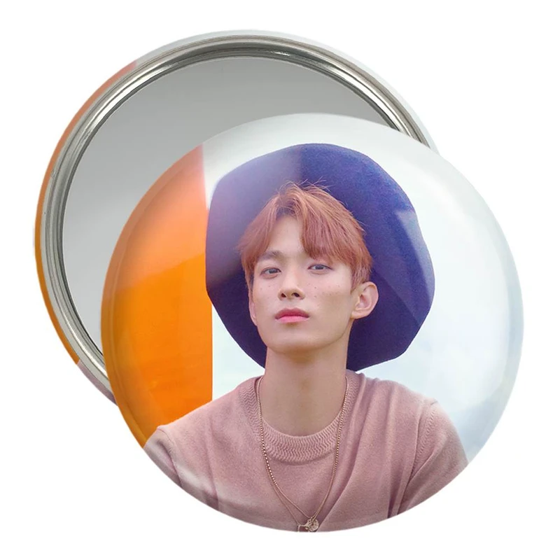 آینه جیبی خندالو مدل دی کی گروه سونتین Seventeen  کد 21541