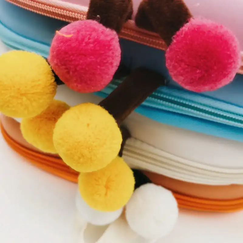 کوله پشتی بچگانه مدل زرافه