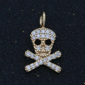 آویز گردنبند طلا 18 عیار زنانه قیراط طرح اسکلت کد GH2683