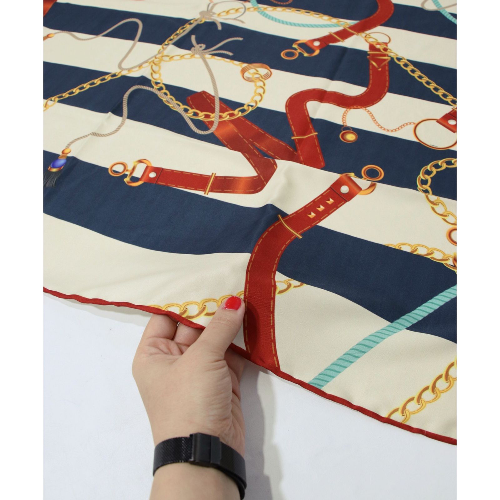 روسری زنانه مدل ابریشم روز مادر طرح زنجیری جدید کد ana-2955 - - 12