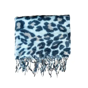 شال زنانه اکسسورایز مدل پلنگی