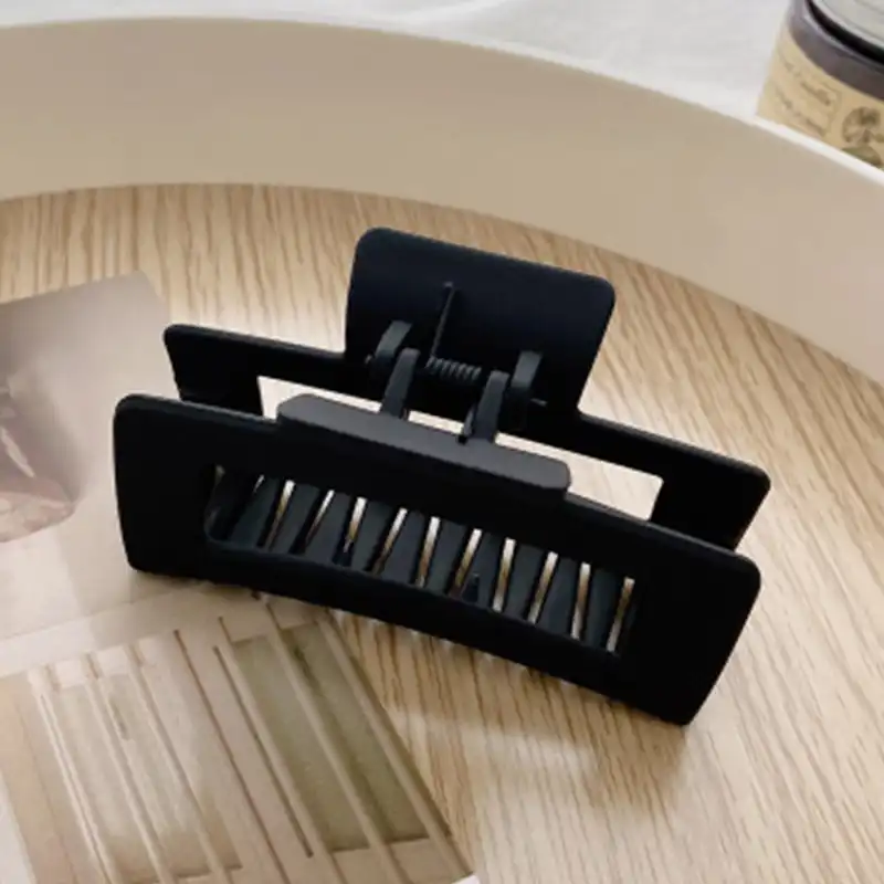 کلیپس مو زنانه مدل شمعی مات کد 1