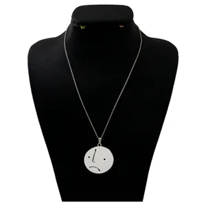 گردنبند نقره زنانه دلی جم طرح استیکر ناراحت کد D 379