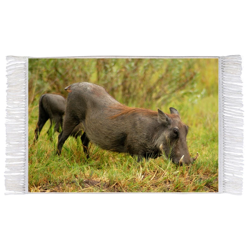 فرش ماشینی دیوارکوب اطلس آبی طرح جنگل و گراز وحشی مدل T1990 