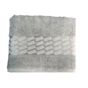 حوله حمام بهباف اذر مدل کج راه سایز 100x150 سانتی متر