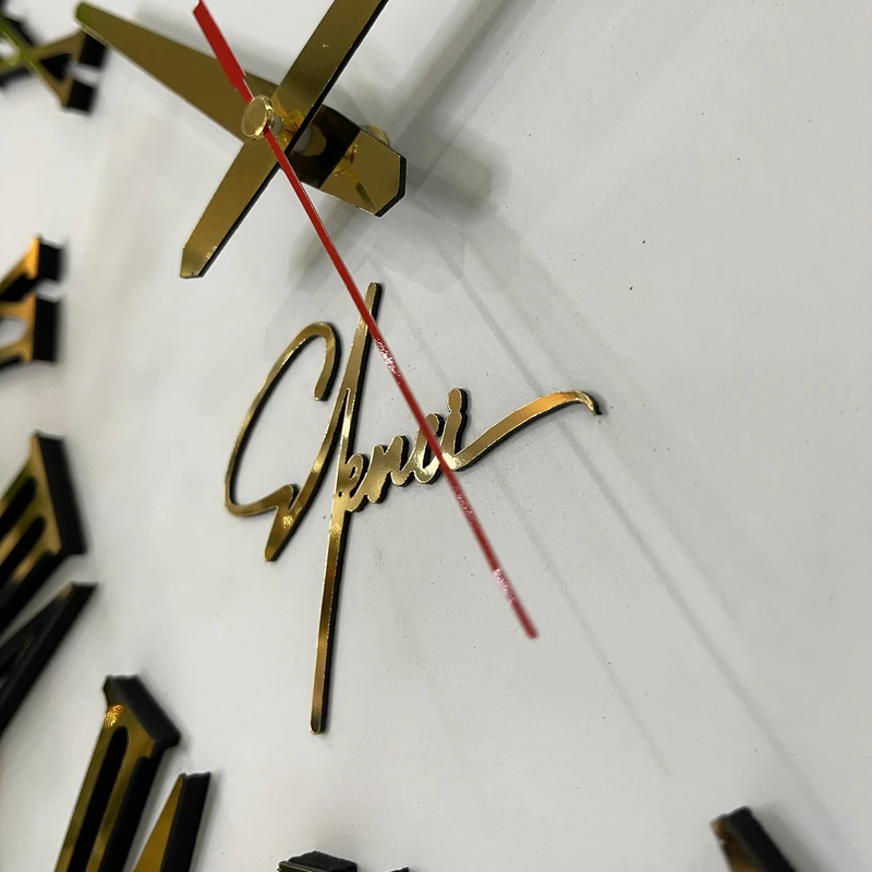 عکس شماره 13 : ساعت دیواری اِلِنسی مدل carolyn کد 40c