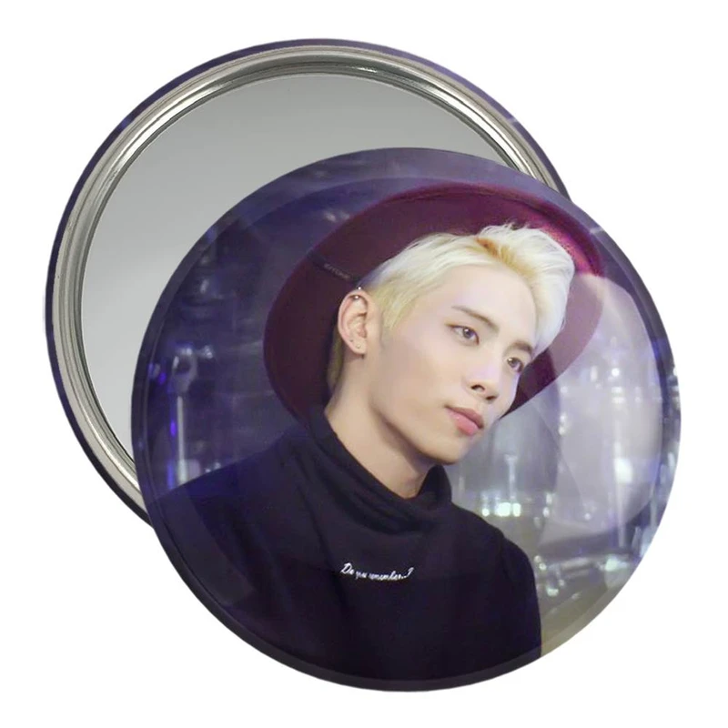 آینه جیبی خندالو مدل جونگهیون گروه شاینی Shinee  کد 21357