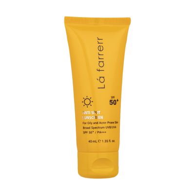 کرم ضدآفتاب و ضدلک بی‌رنگ لافارر مدل SPF50، مناسب پوست‌های چرب، حجم 40 میلی‌لیتر