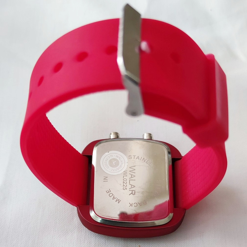 ساعت مچی دیجیتال بچگانه والار مدل W4 ساعت مچی دیجیتال بچگانه والار مدل W4