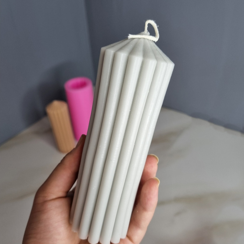 قالب شمع مدل استوانه شیاردار طرح کله قندی کد C 15CM