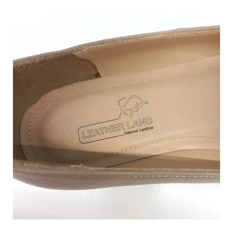 کفش زنانه سرزمین چرم مدل 141755 رنگ کرم