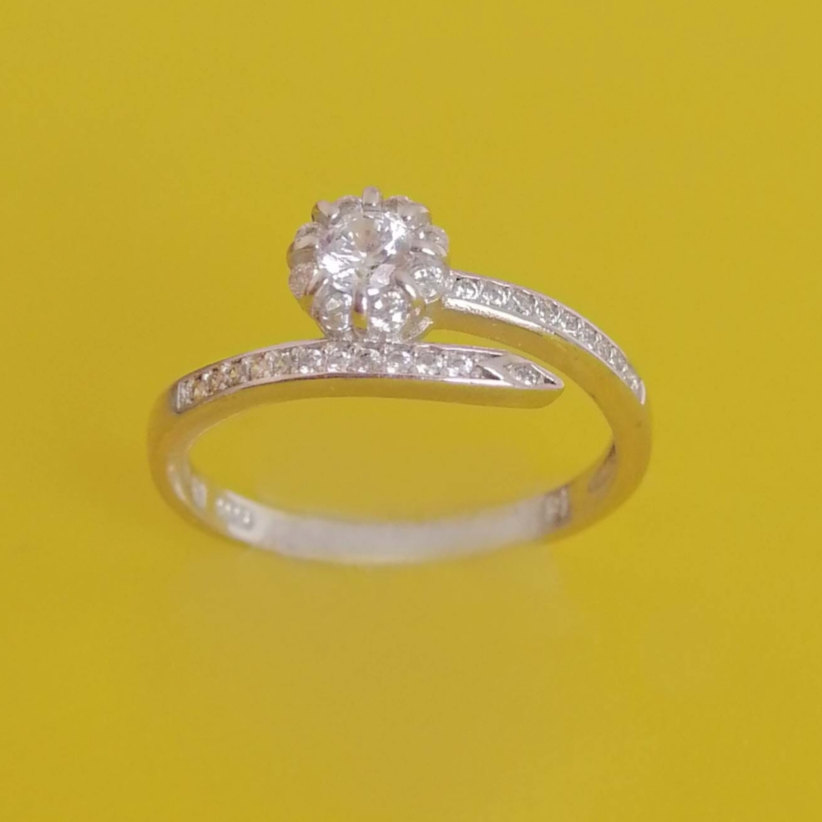 انگشتر نقره زنانه مدل Gh18