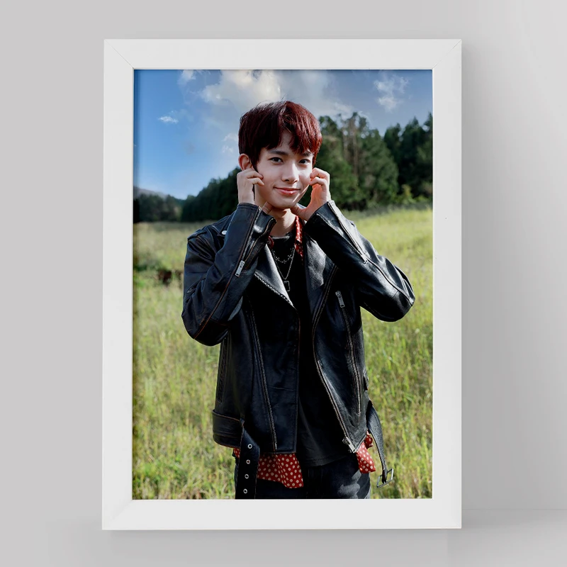 تابلو خندالو مدل هیسونگ گروه انهایپن کد 12324